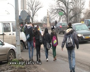 0123verekedes_hatvan_v