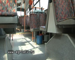 0401busz_eger_v